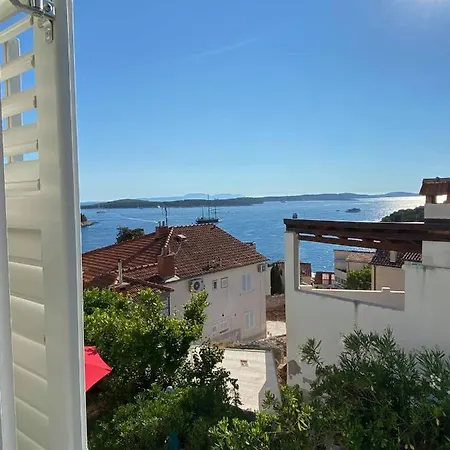 House Erin Tara Sigrid, Hvar * 흐바르