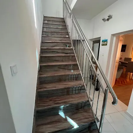 House Erin Tara Sigrid, Hvar 펜션 흐바르